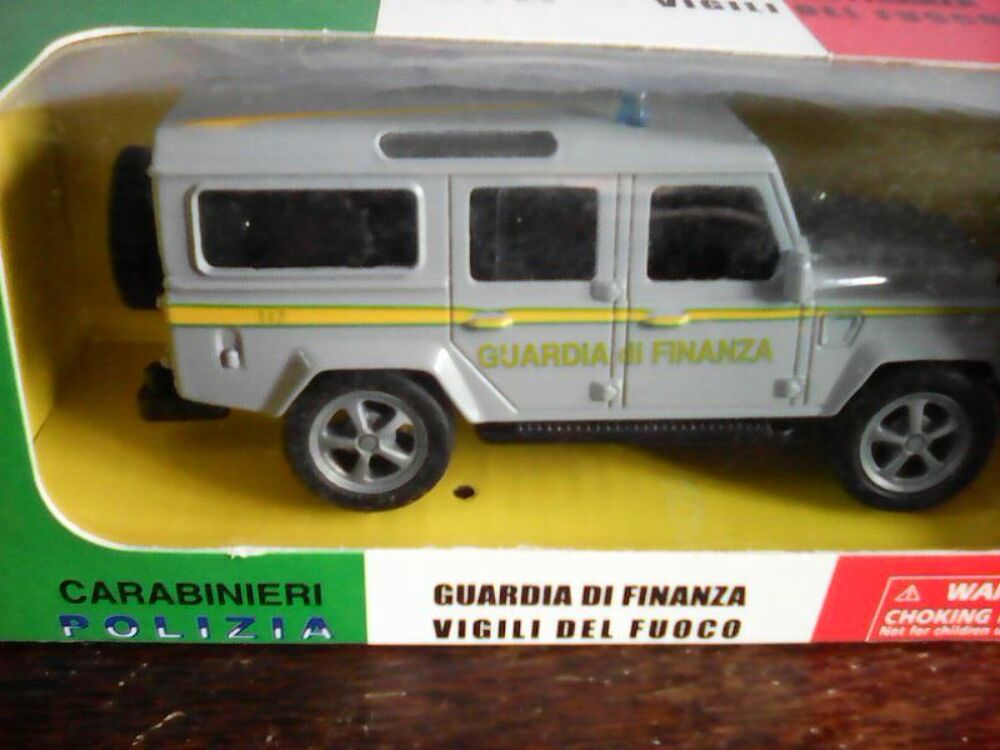 Voiture 4/4 Land Rover Carabinieri Guardia Finanza 