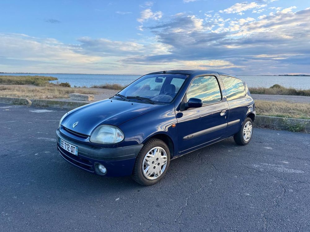 Clio II Clio 1.6i SI 1999 occasion 34000 Montpellier