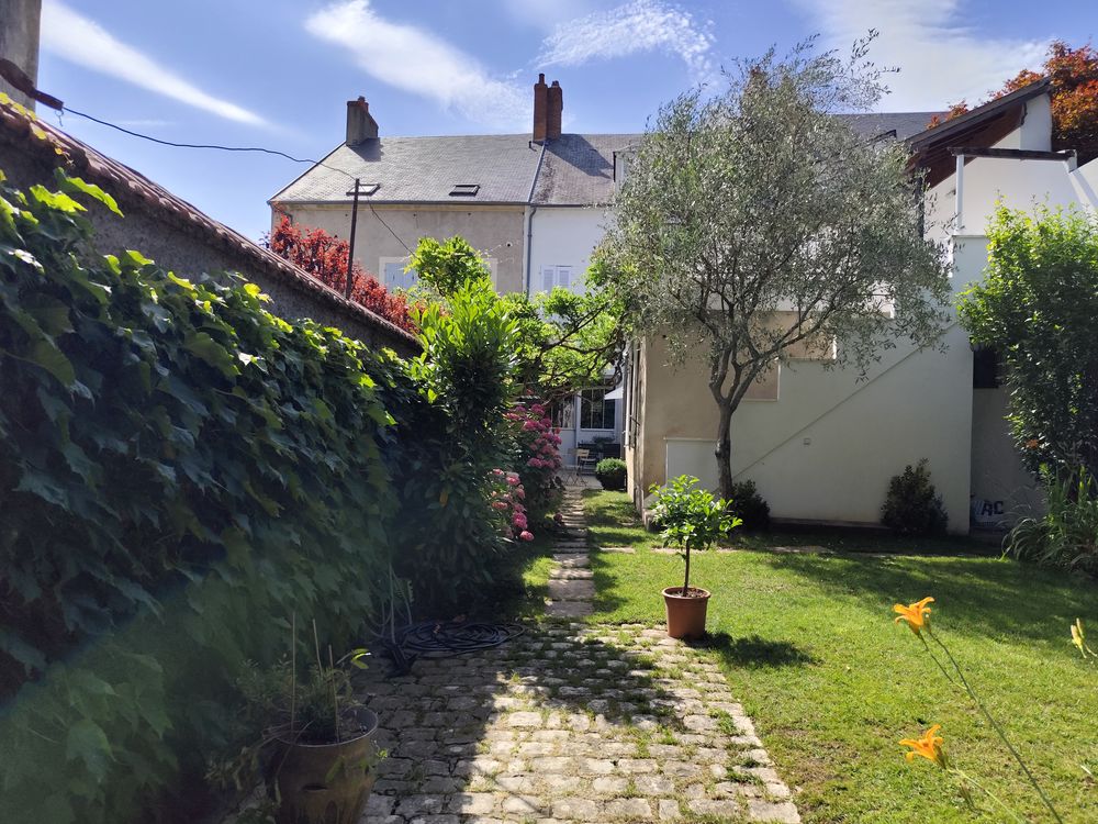 Vente Maison De particulier à particulier 
Saint-Amand-Montrond  18200 Saint-amand-montrond