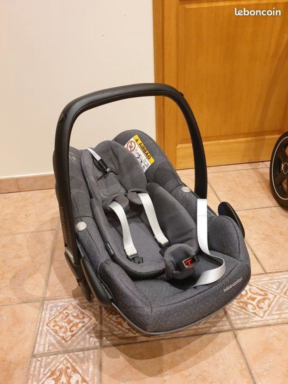 Trio B&eacute;b&eacute; Confort + base Isofix Puriculture