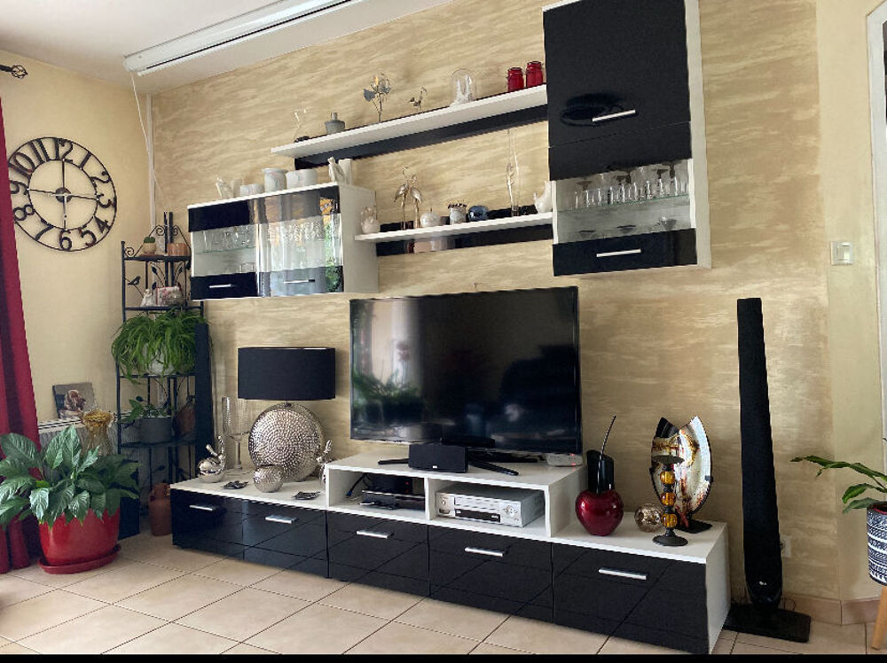 Meuble t&eacute;l&eacute; Meubles