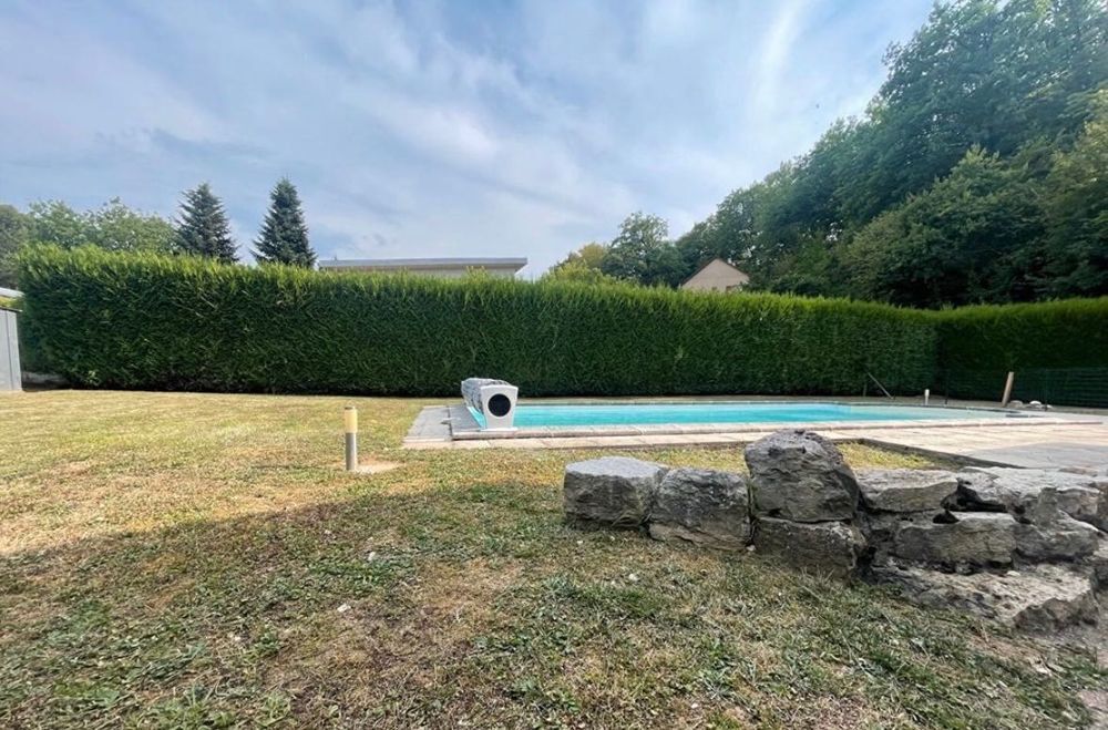Vente Maison Maison individuelle avec piscine à    vendre €
