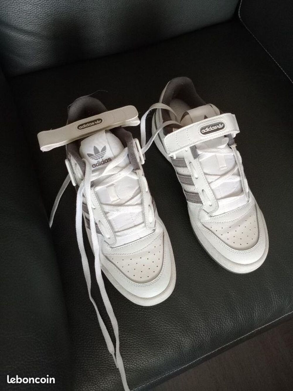 Chaussure ADDIDAS Neuve pointure 41 Chaussures