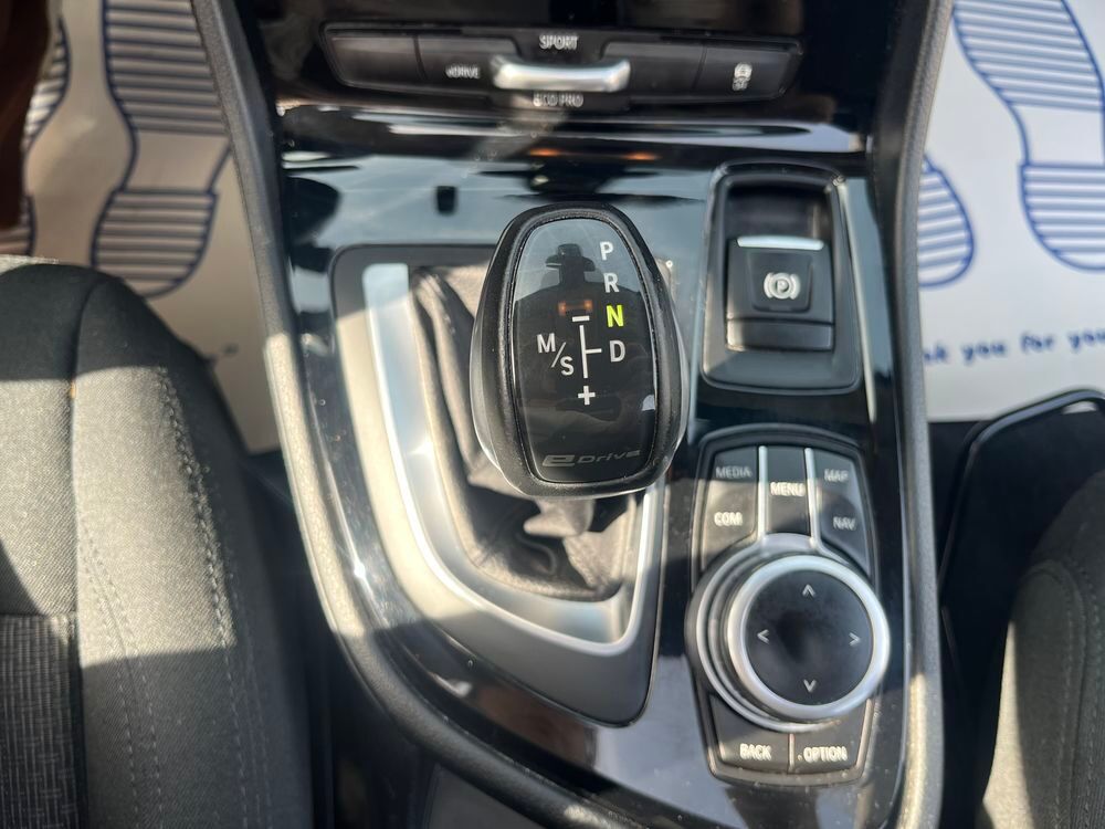 Serie 2 Active Tourer 225xe iPerformance 224 ch BVA6 Lounge 2018 occasion 77170 Brie-Comte-Robert