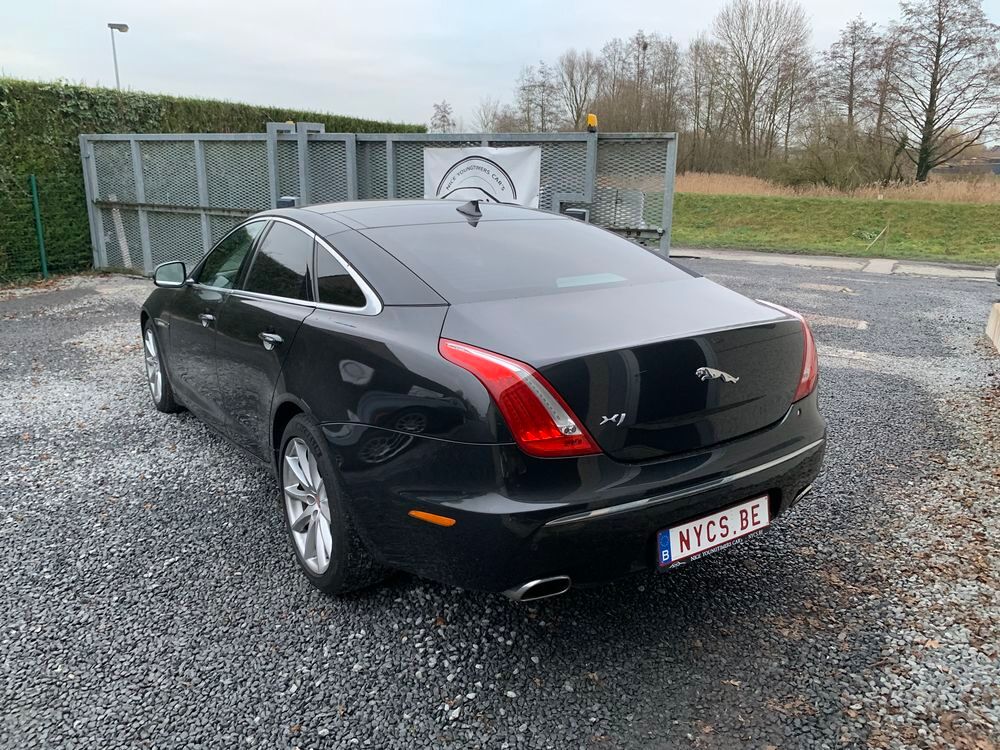 XJ V6 3.0 - 275 Diesel Luxe Premium Empattement Court A 2015 occasion 59310 Auchy-lez-Orchies
