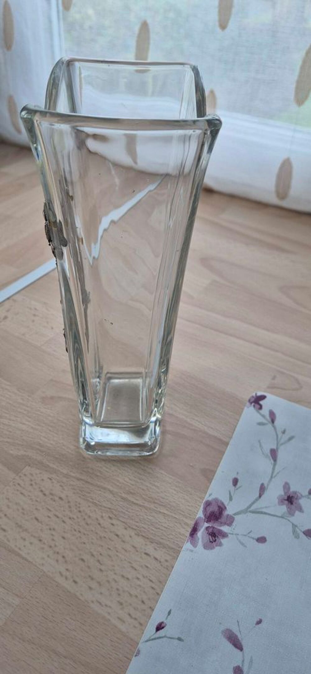 Vase+en+verre+fleur+en+&eacute;tain Décoration