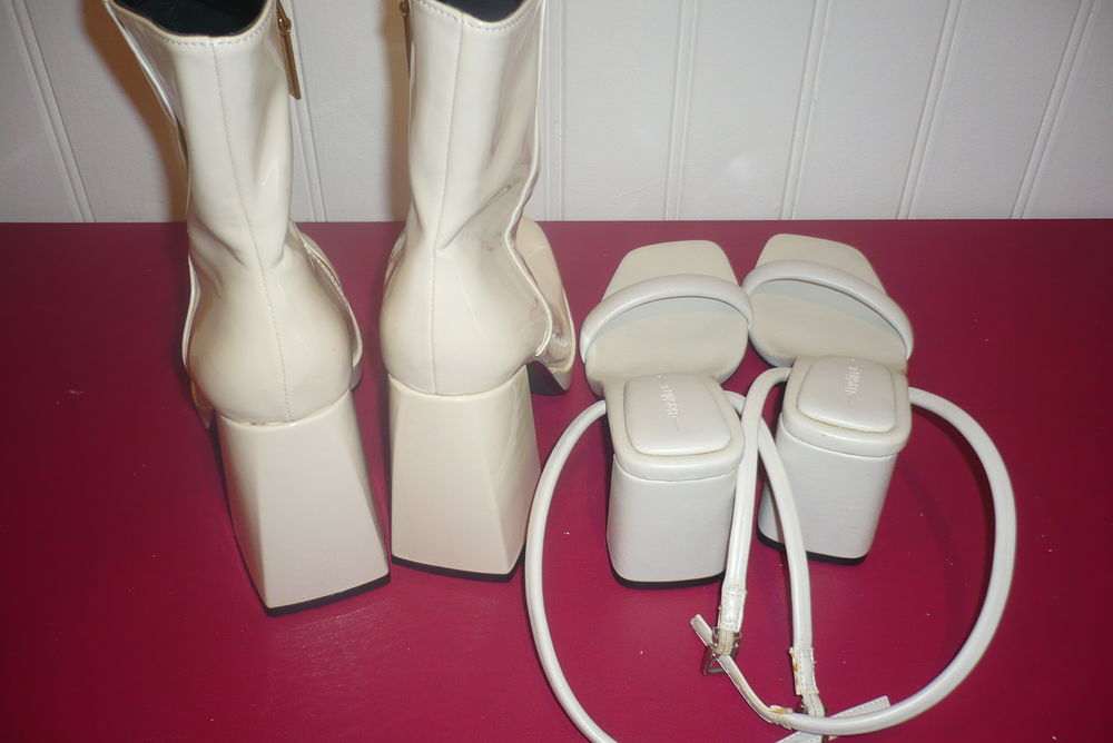 2 PAIRES CHAUSSURES BERSHKA Chaussures