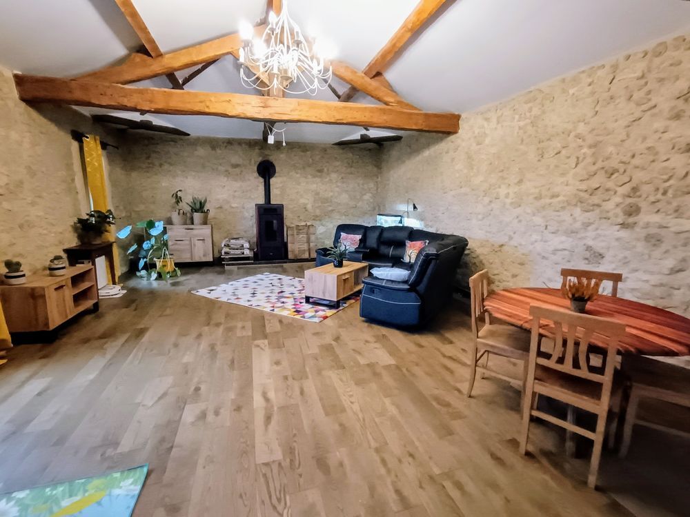 Vente Maison Maison 168 M² + Hangar transformable en habitation sur 1 ha Villefranche-de-lonchat