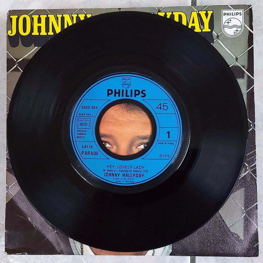 JOHNNY HALLYDAY -45t- HEY LOVELY LADY / LA FILLE DE L'&Eacute;T&Eacute; D CD et vinyles
