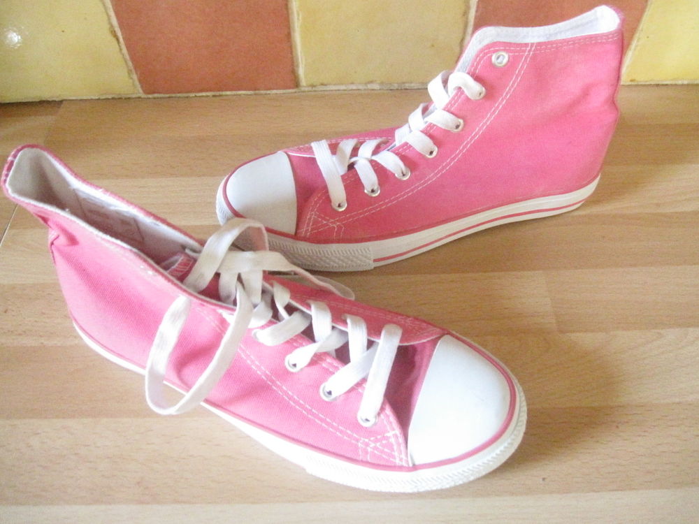Baskets montantes roses pointure 39 style converse Chaussures