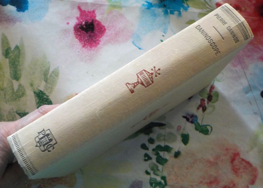 DANINOSCOPE par Pierre DANINOS Ed. Presses de la Cit&eacute; 1963 Livres et BD