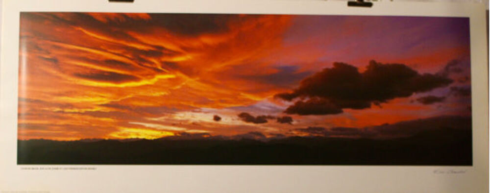 " LEVER DE SOLEIL SUR LE PIC D'ANNIE " Eric CHAUCHE . Décoration