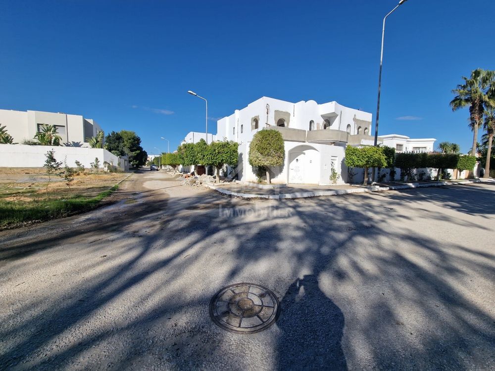 Vente Villa Villa S+4 avec jardin et piscine à Yamine Hammamet Yasmine hammamet, tunisia (Tunisie)