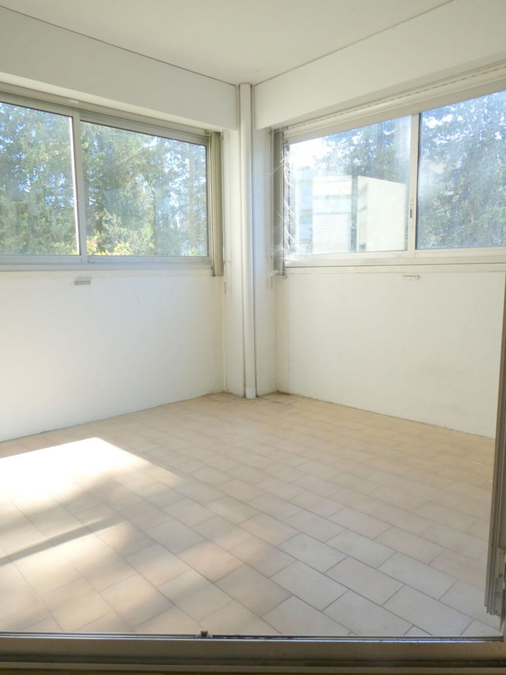 Vente Appartement Potentiel de 35 m2 - travaux à prévoir - locatif étudiant Facultés Montpellier