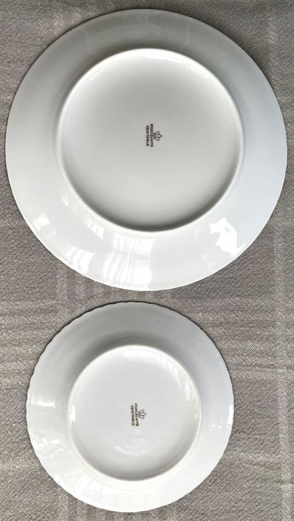 20 Assiettes jamais utilis&eacute;es en porcelaine de Limoges Décoration