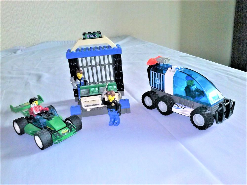 LEGO City voiture de police et cambriolage de banque no 4608 CD et vinyles
