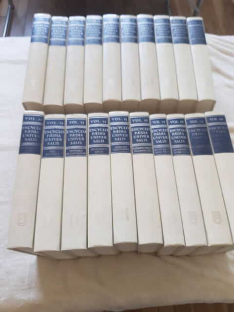 Encyclopédie Universelle en 43 volumes 100 Vichy (03)