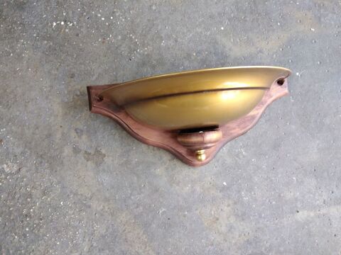 Applique murale. 5 Chevry-Cossigny (77)