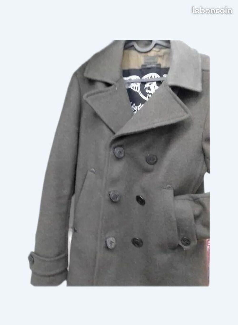 Manteau pour homme Diesel
Marque Diesel
tr&egrave;s bon &eacute;tat Vêtements