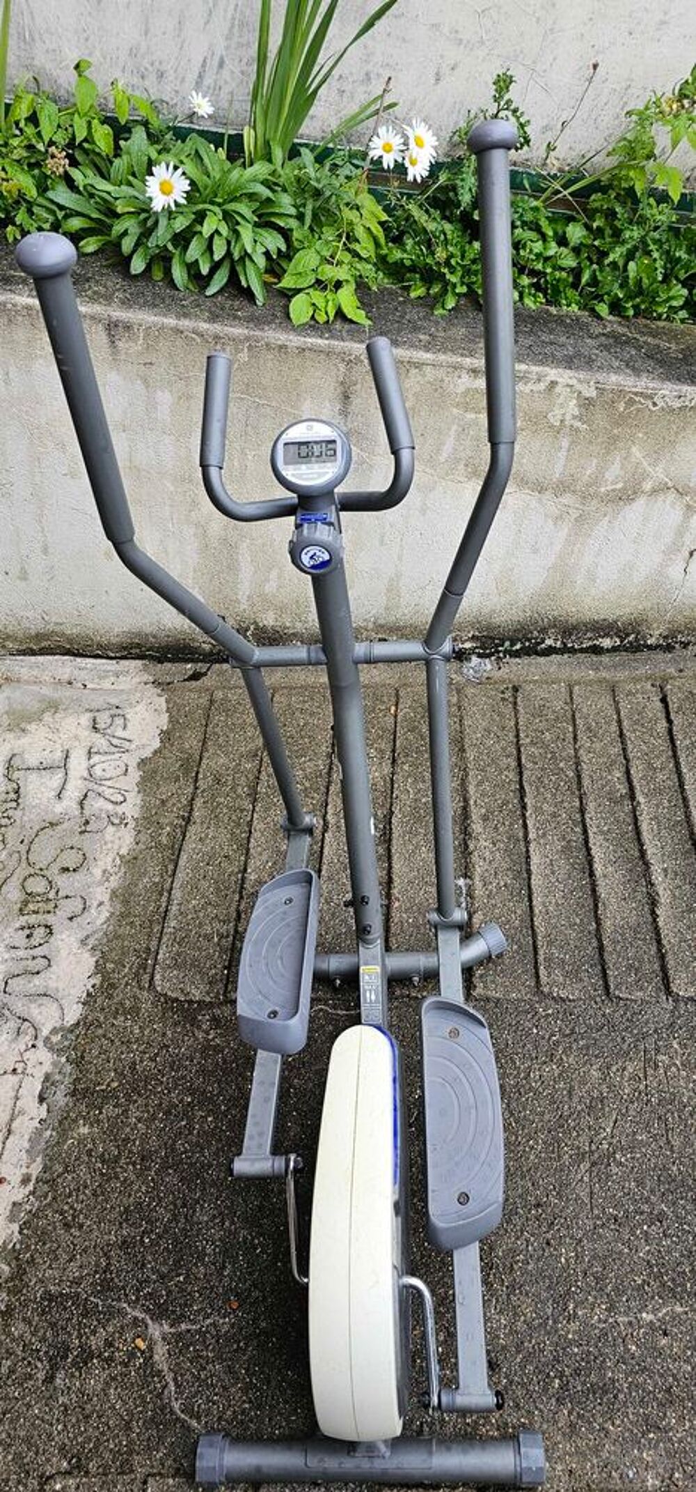 V&eacute;lo elliptique Domyos VE 130 Sports
