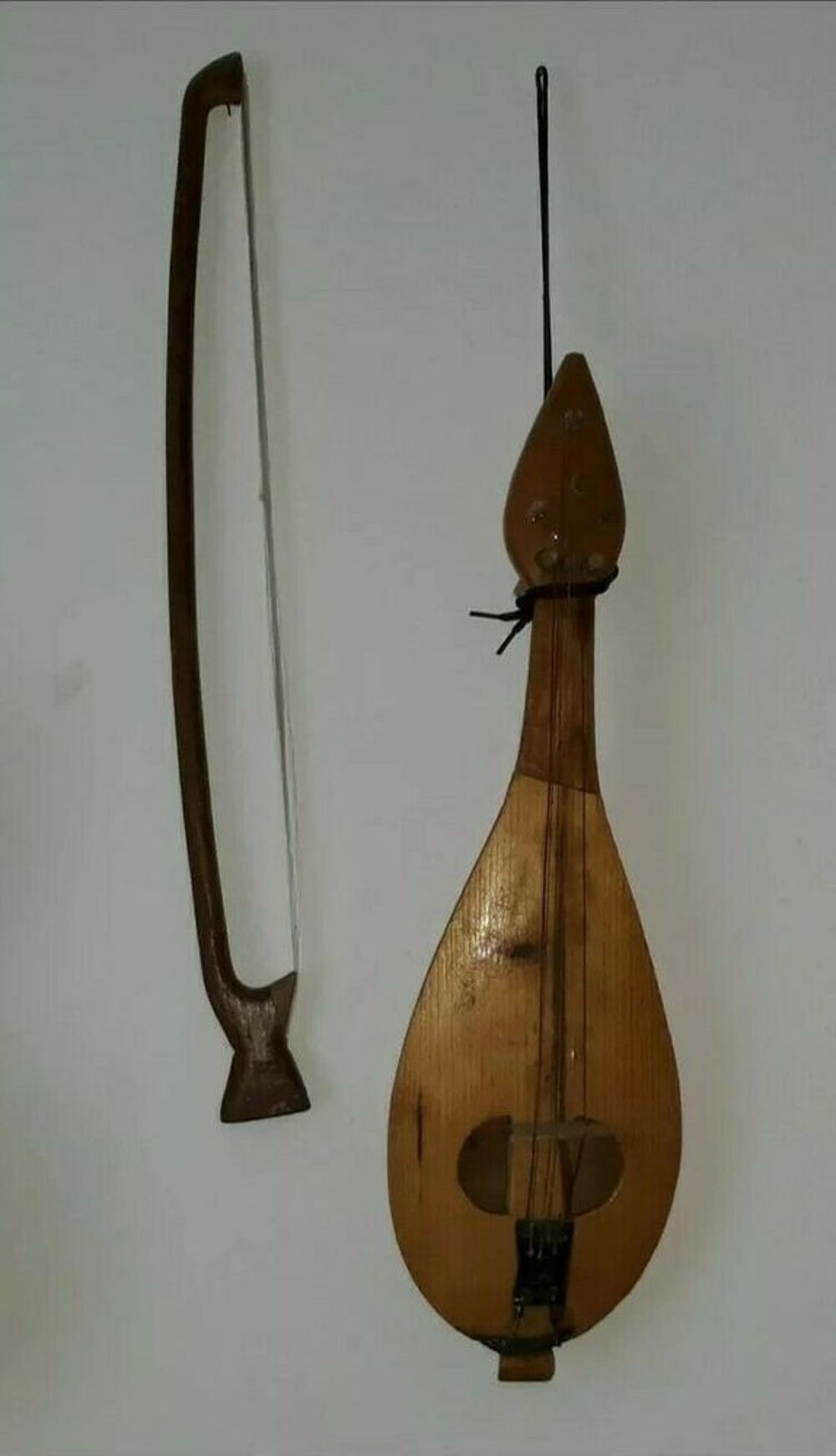Tres beau Violon Ancien Ethnique, piece unique Collector Instruments de musique
