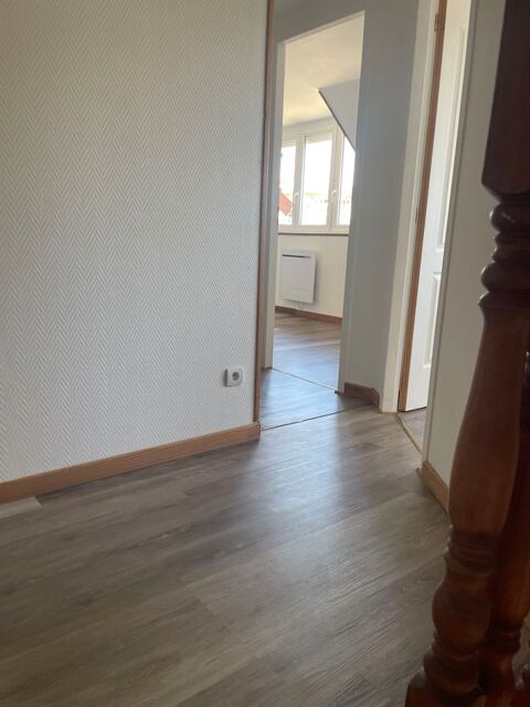  Maison � louer 4 pi�ces 80 m� Saint-�tienne-du-vauvray