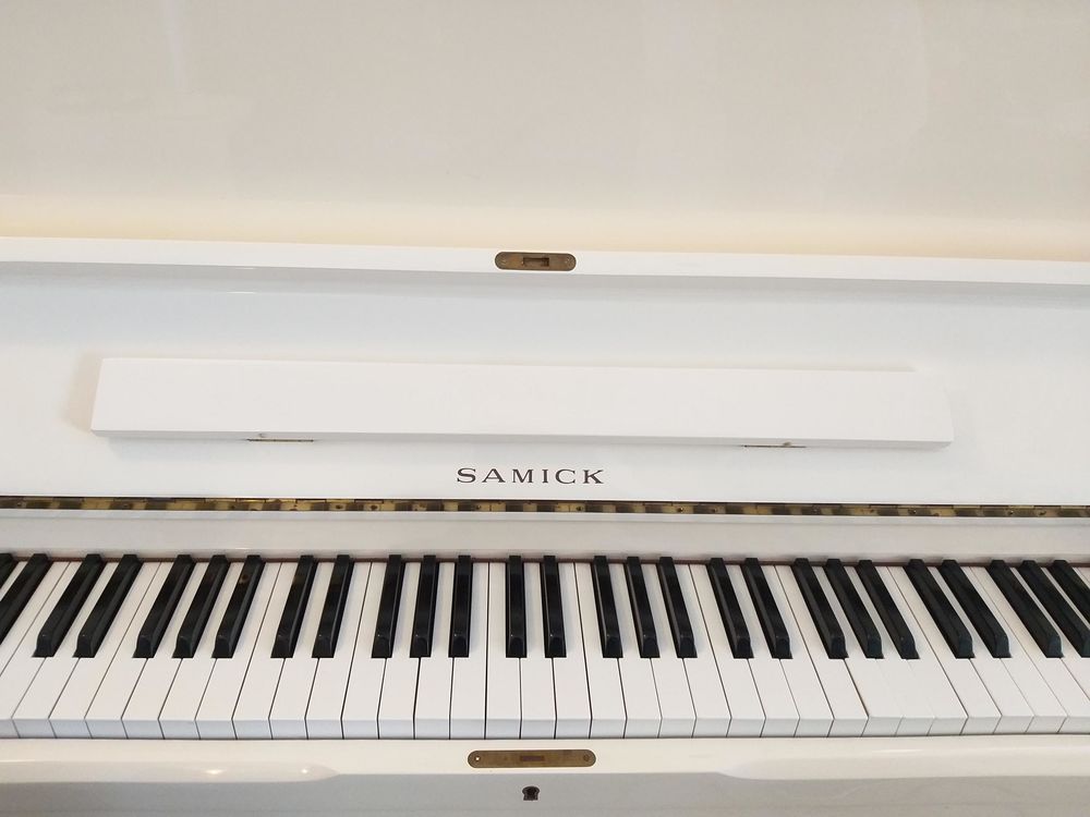 Piano droit SAMICK Instruments de musique