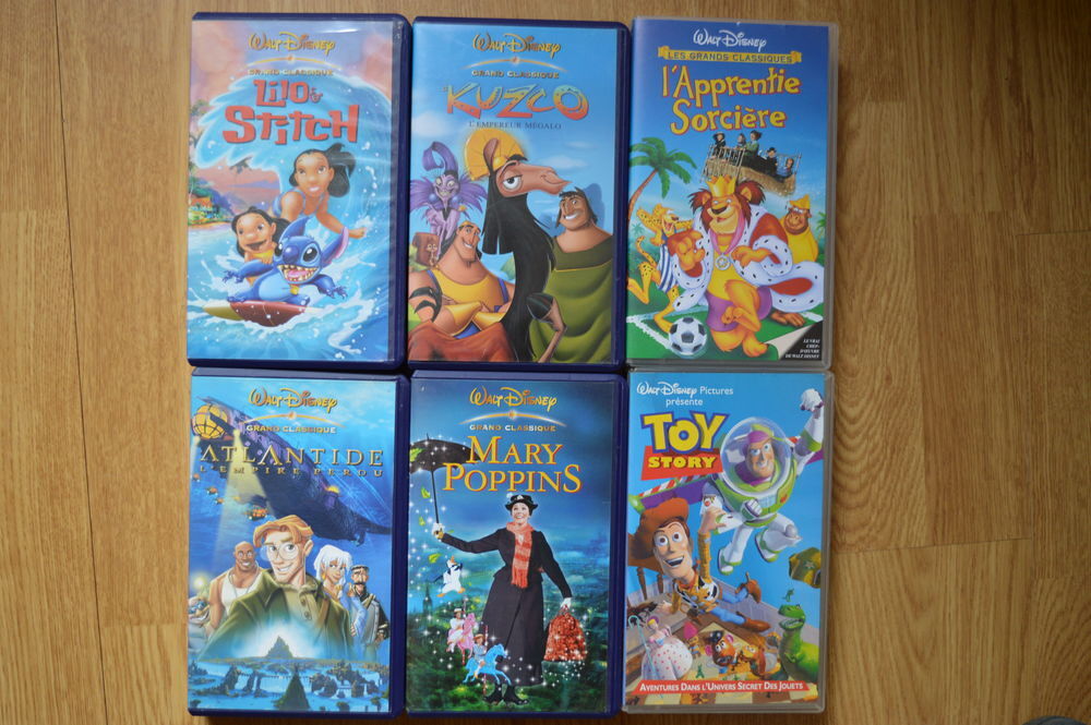 Cassettes VHS dessins anim&eacute;s Walt.Disney DVD et blu-ray