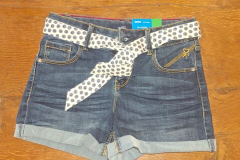 Short en jean marque Okaidi neuf avec étiquette taille 10ans 8 Villiers (86)