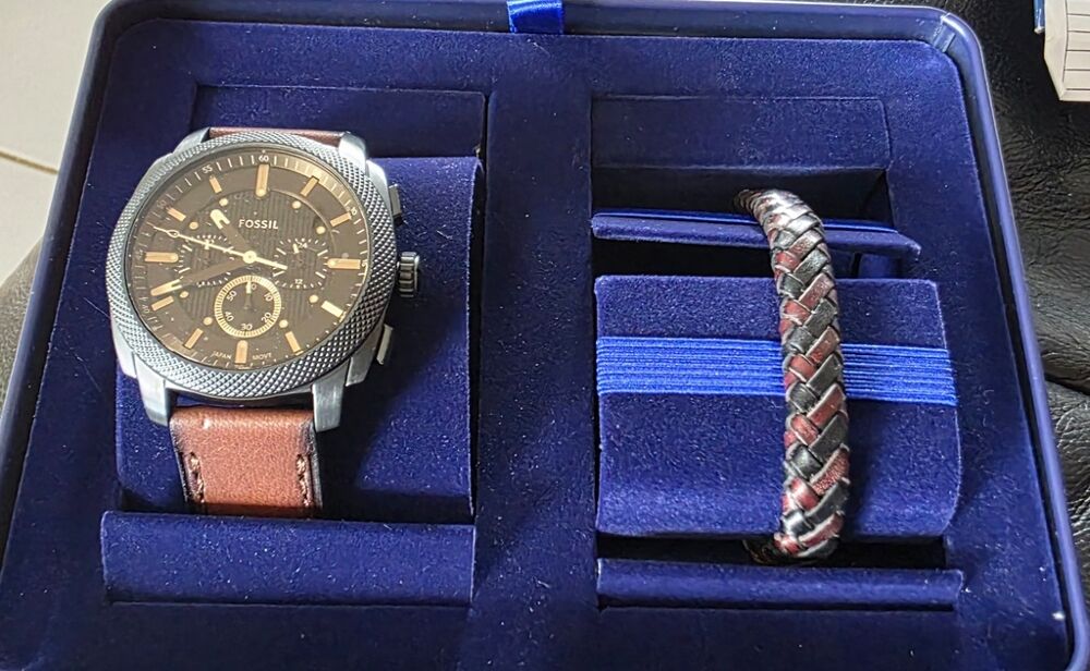 Montre neuve sous garantie Bijoux et montres