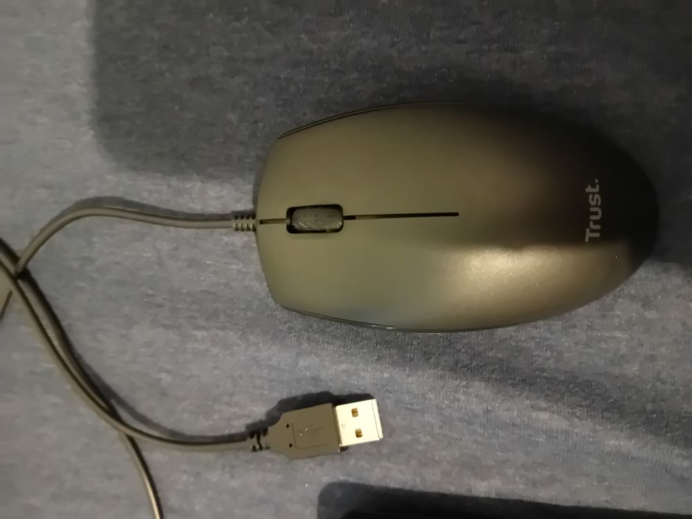 Clavier souris trust. Matériel informatique