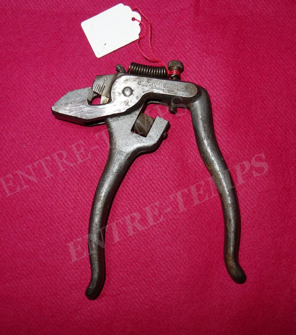PEUGEOT FR&Egrave;RES ANCIENNE PINCE A AVOYER ou PINCE A PLOMBER CP Bricolage