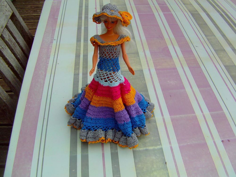 Poup&eacute;e Barbie Jeux / jouets