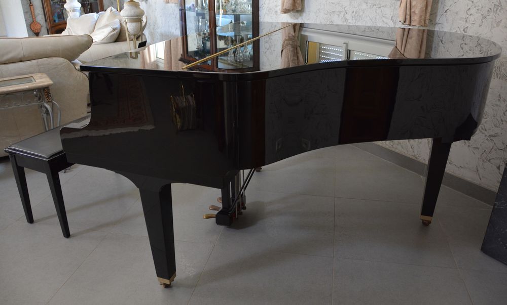 Piano Yamaha 1/4 de queue noir GH1 Baby Grand Instruments de musique