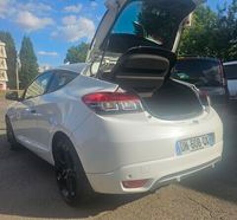 M&eacute;gane III Coup&eacute; dCi 130 Energy eco2 Ultimate 2015 occasion 78200 Magnanville