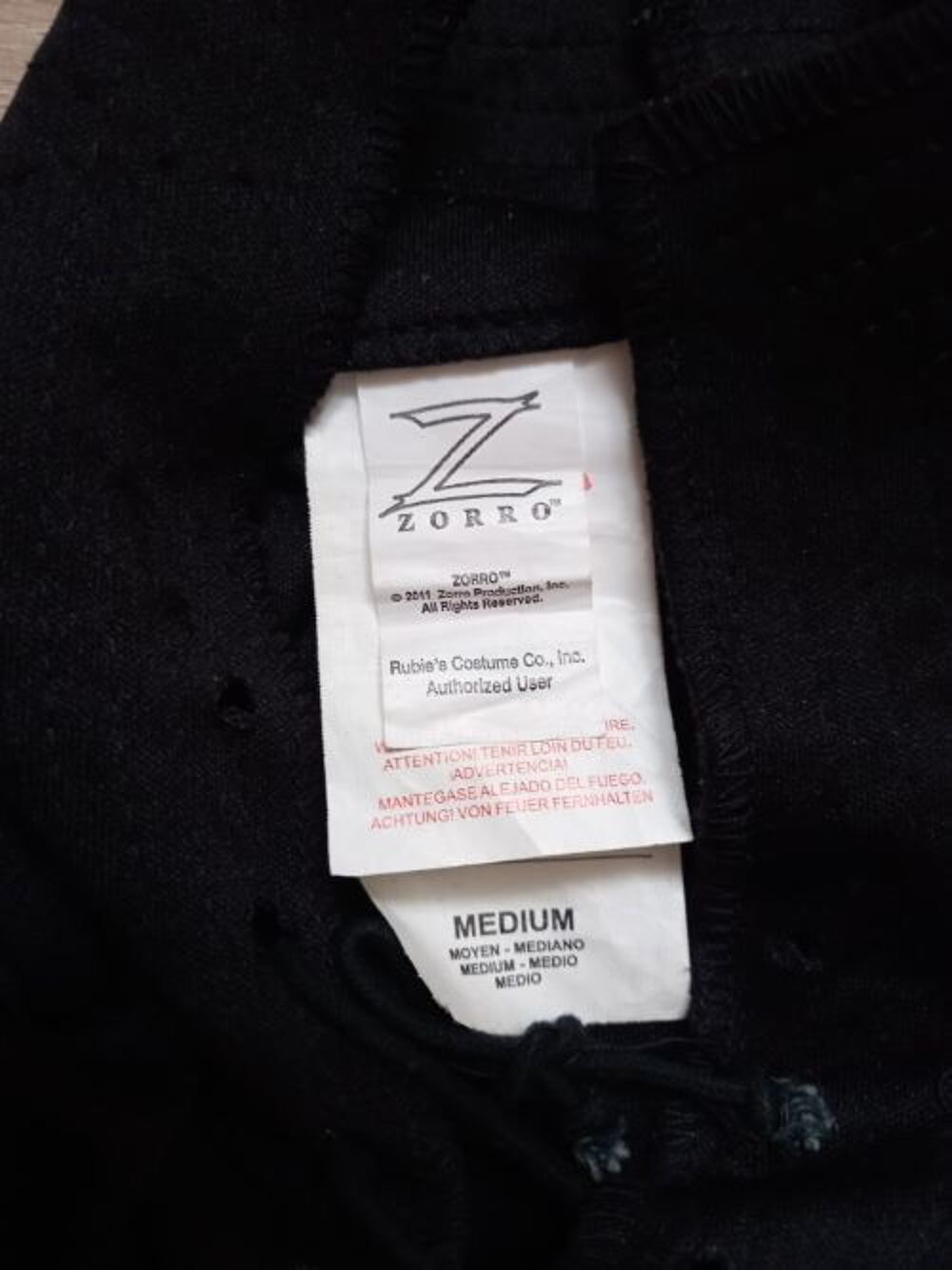 D&eacute;guisement Zorro marque Rubies taille m&eacute;dium 7 / 9 ans Vêtements enfants