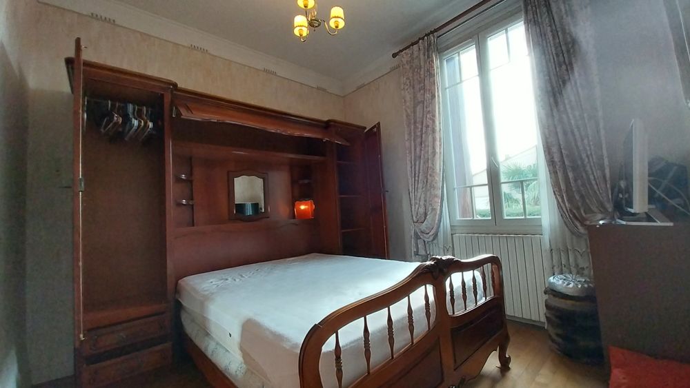 Chambre en merisier blond Meubles
