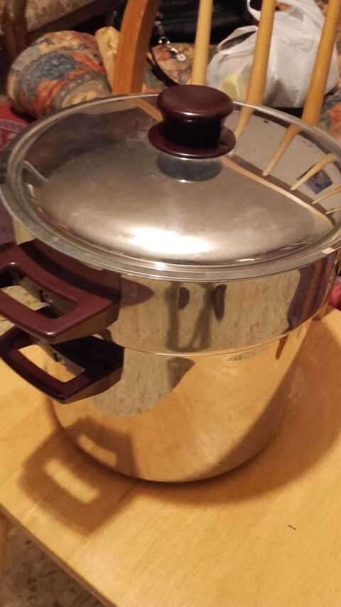 Couscoussier en inox 18/10me
80 Saint-Mandrier-sur-Mer (83)