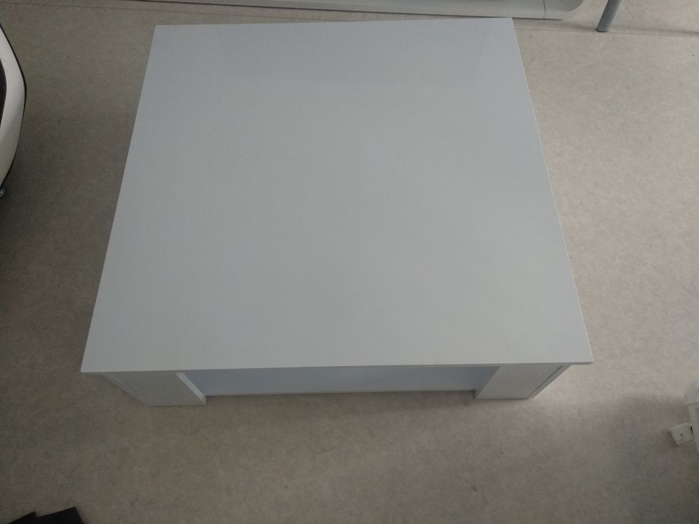 Table basse Meubles