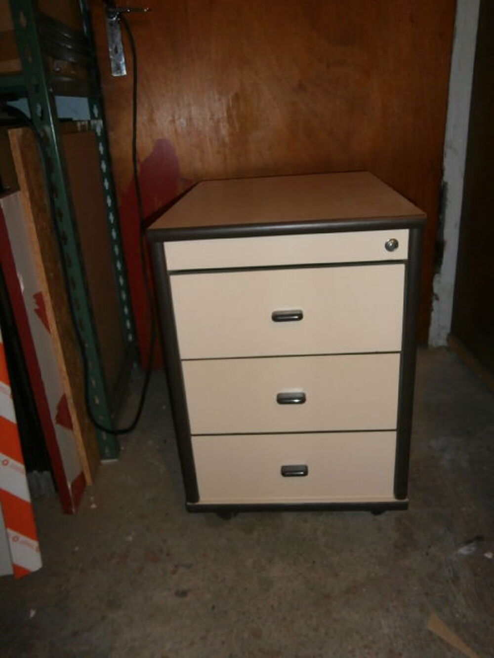 Caisson de bureau en bois sur roues avec 3 tiroirs Meubles