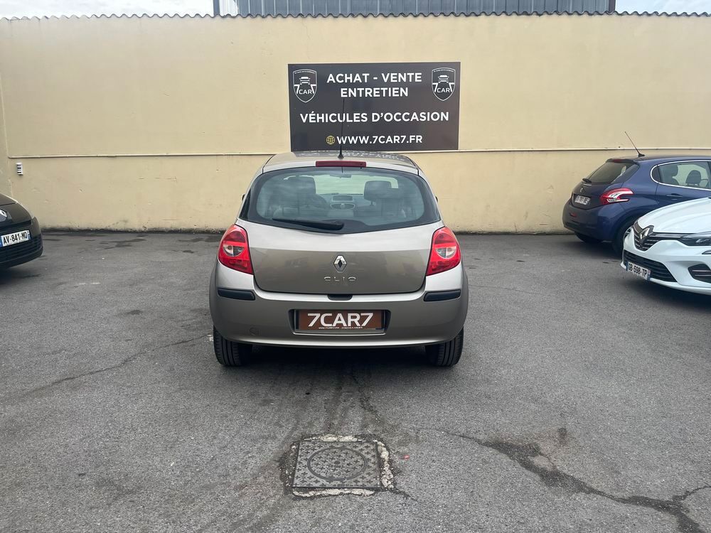 Clio III Clio 1.5 dCi 85 eco2 Privil&egrave;ge 2008 occasion 77170 Brie-Comte-Robert