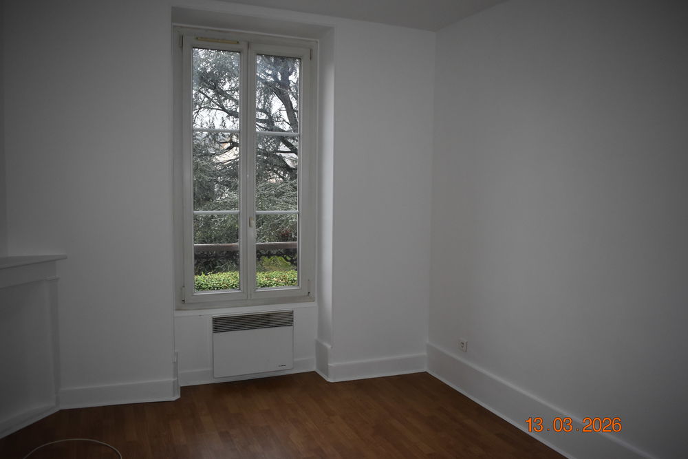 Location Appartement CHEVREUSE F4 AVEC JARDIN  PARFAIT ETAT CENTRE VILLE Chevreuse