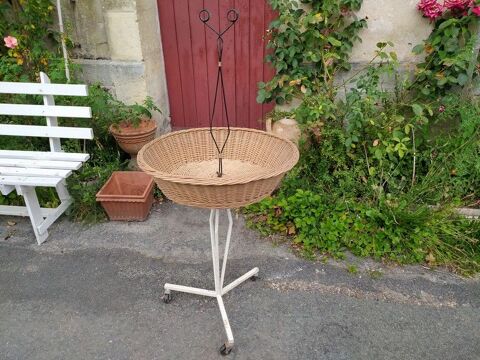 Ancien Pr�sentoir Magasin March� Panier Osier Vintage 
1 Loches (37)
