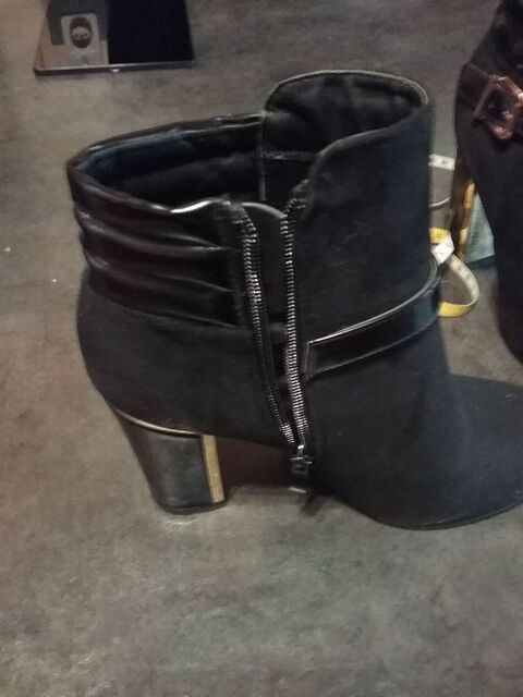 Bottines en daim noires talon dore 10 Oyonnax (01)