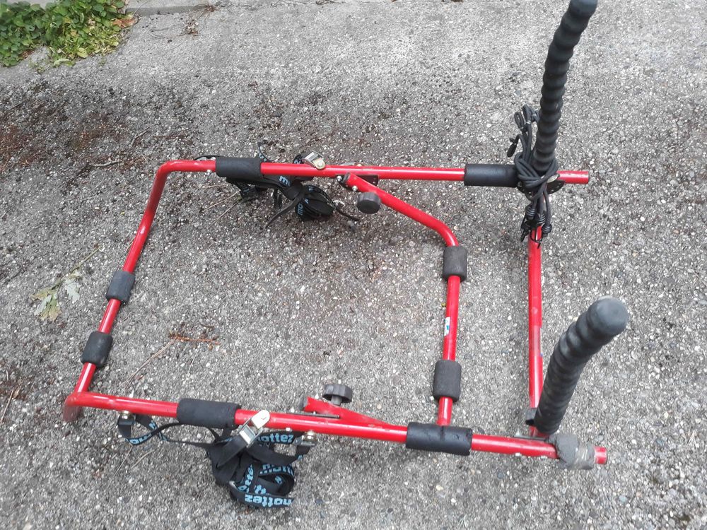 Porte-v&eacute;lo de coffre Mottez mod&egrave;le Sequoia Vélos