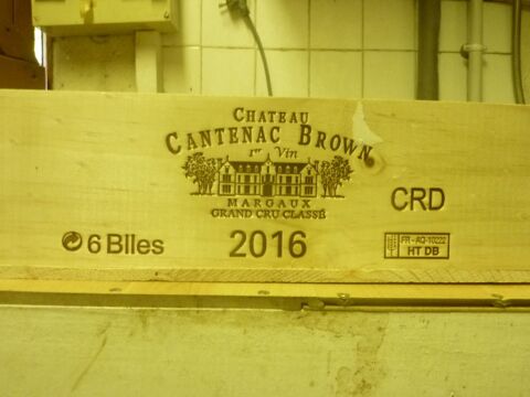 caisses vin bois (VIDE) 12 Saint-M�dard-en-Jalles (33)