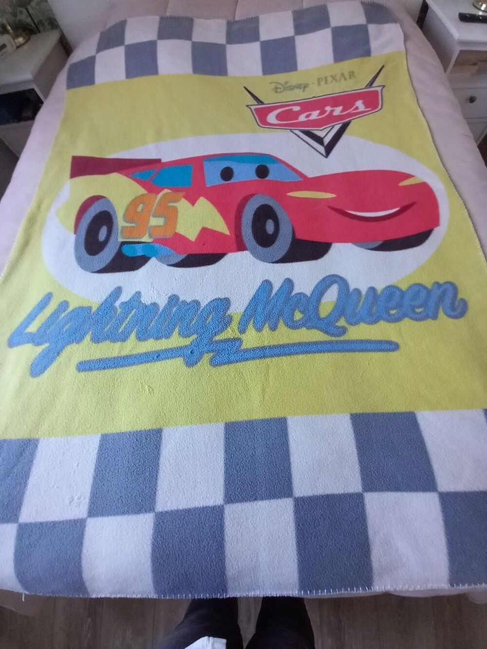 Plaid multicolore Disney Cars Puériculture