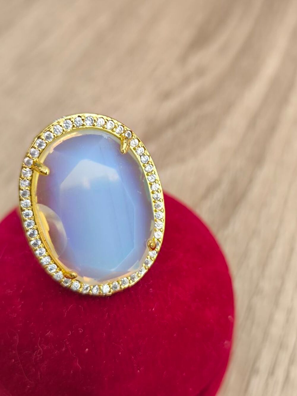 Bague pierre de lune plaqu&eacute; or jaune r&eacute;glable Bijoux et montres