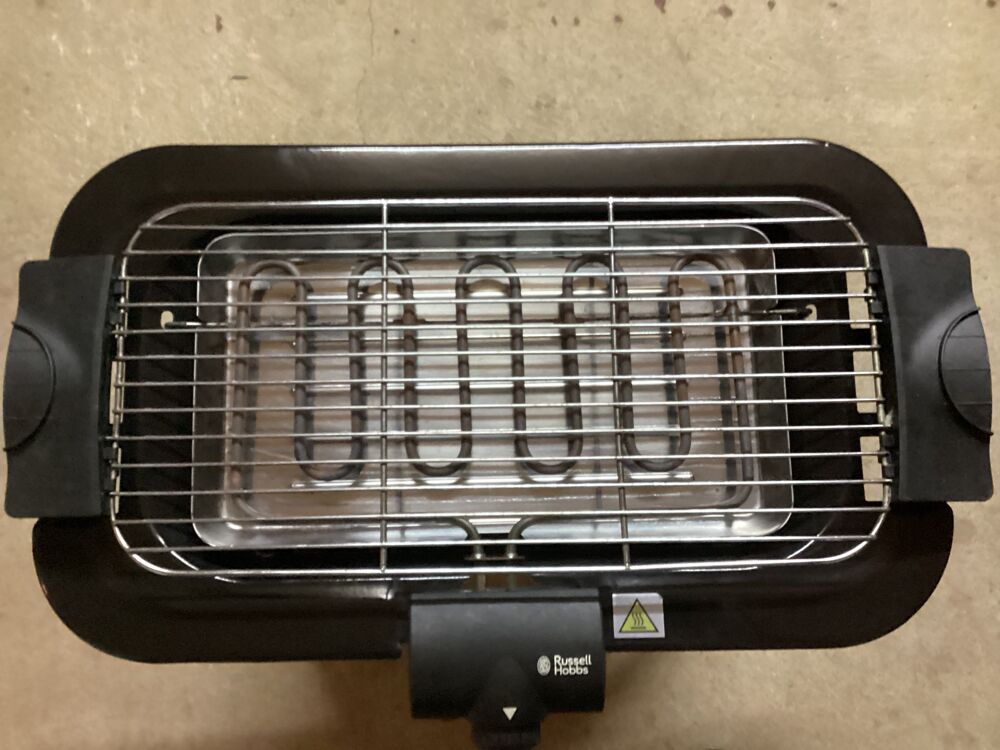 barbecue - plancha &eacute;lectrique RUSSEL HOBBS 20950-56. Electroménager