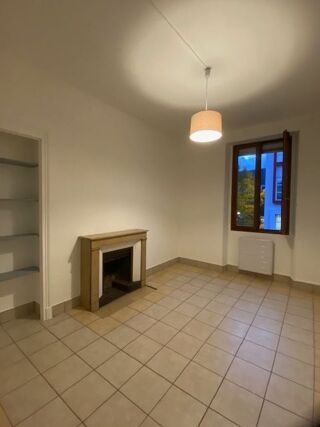  Appartement à louer 3 pièces 57 m² Grenoble